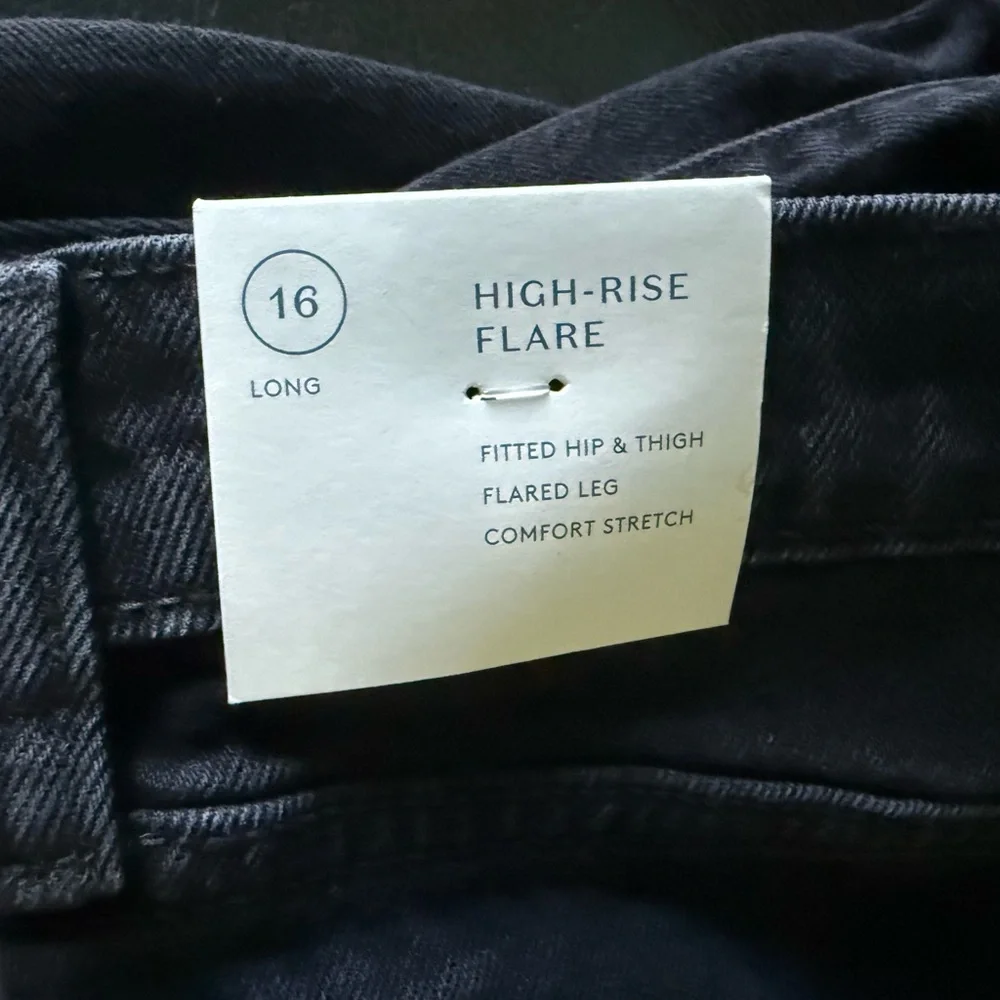 Universal Thread High Rise Jeans - Black - Picture 2 of 3